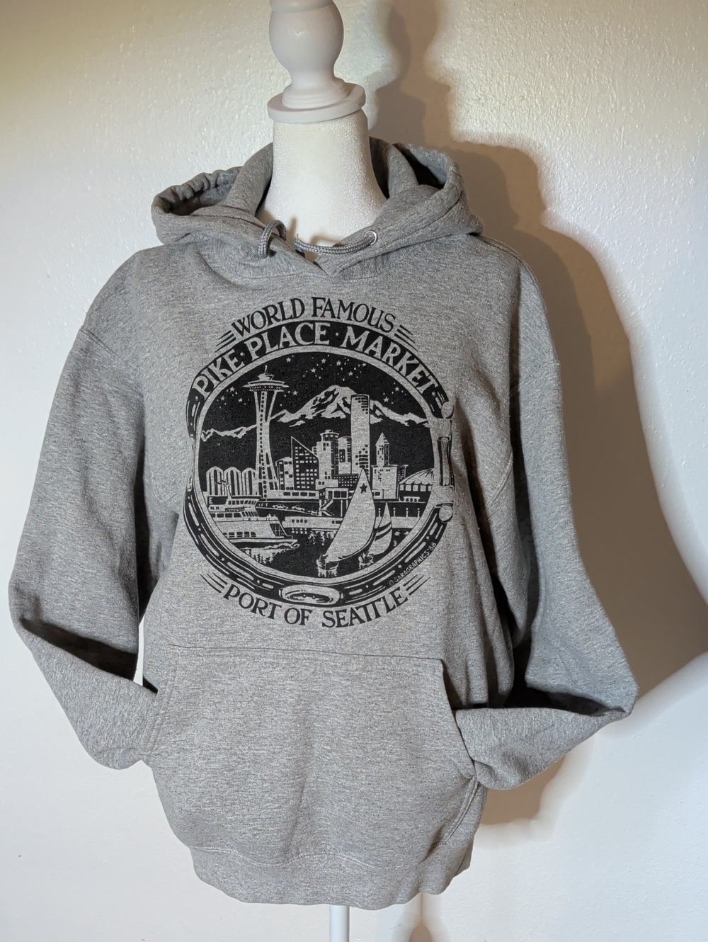 Pike Place Market Seattle Graphic Hooded Sweatshirt - Gray